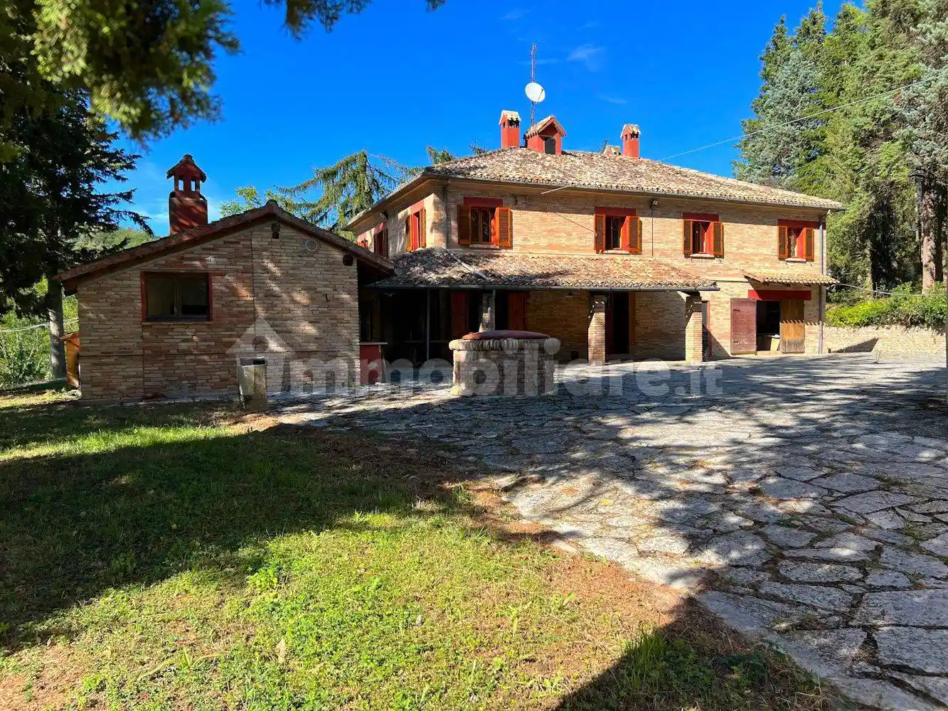 Rustico - Casale in vendita a Mombaroccio