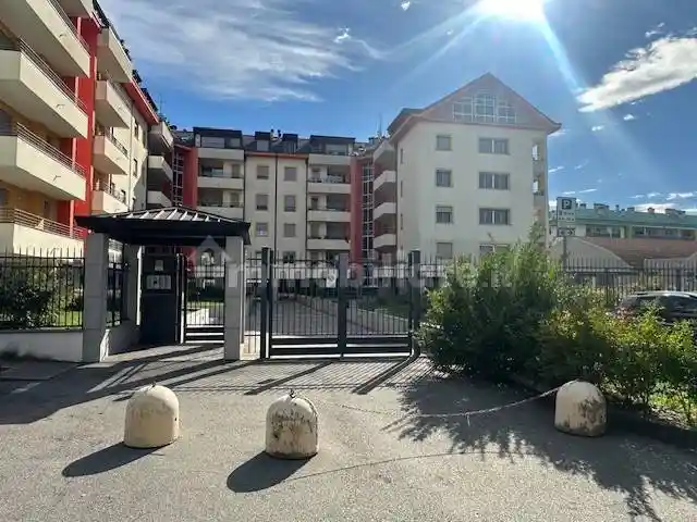 Appartamento in affitto a Pero