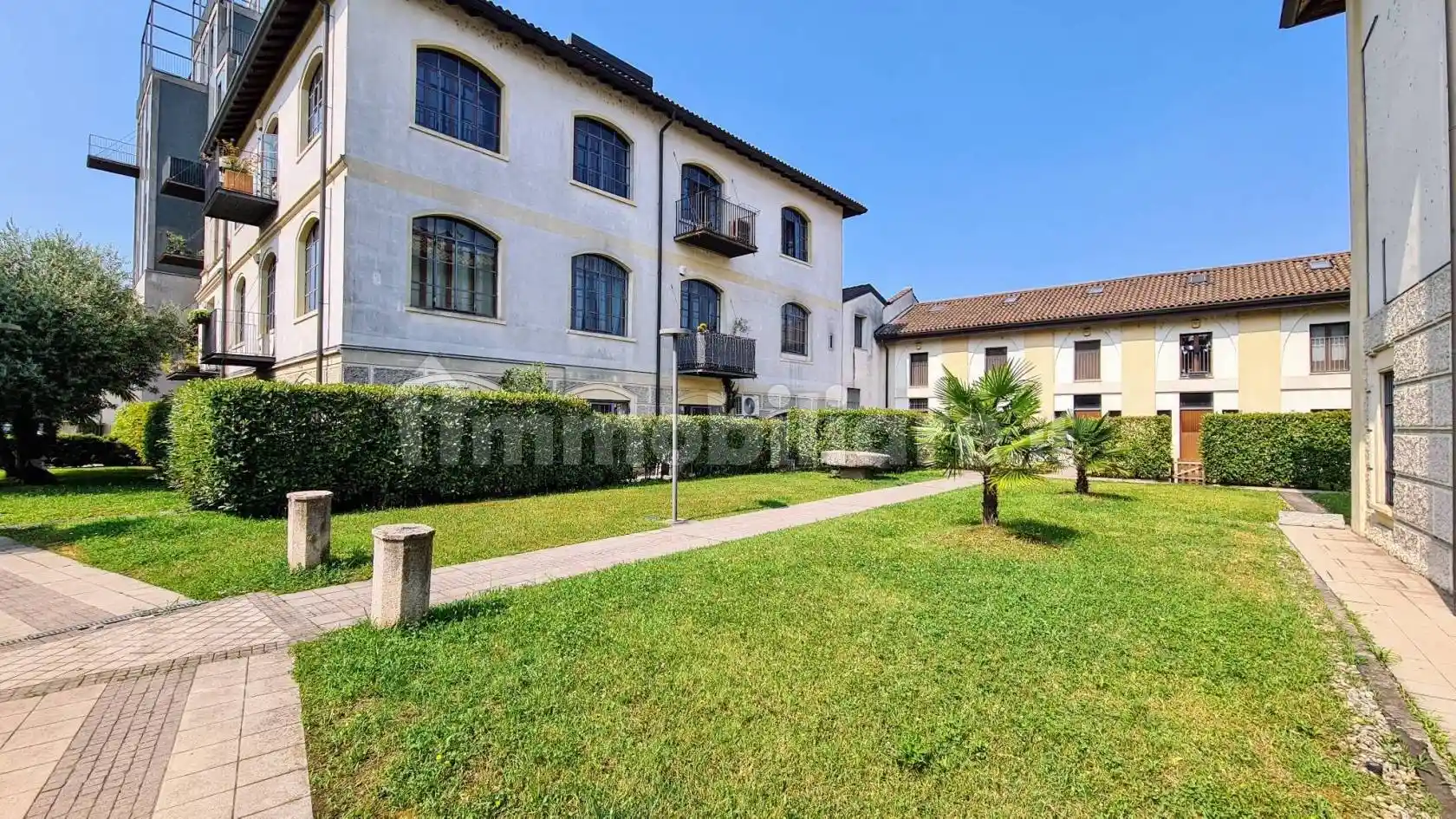 Loft in vendita a Rozzano