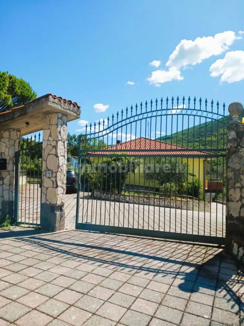 Villa in vendita a Capaccio Paestum