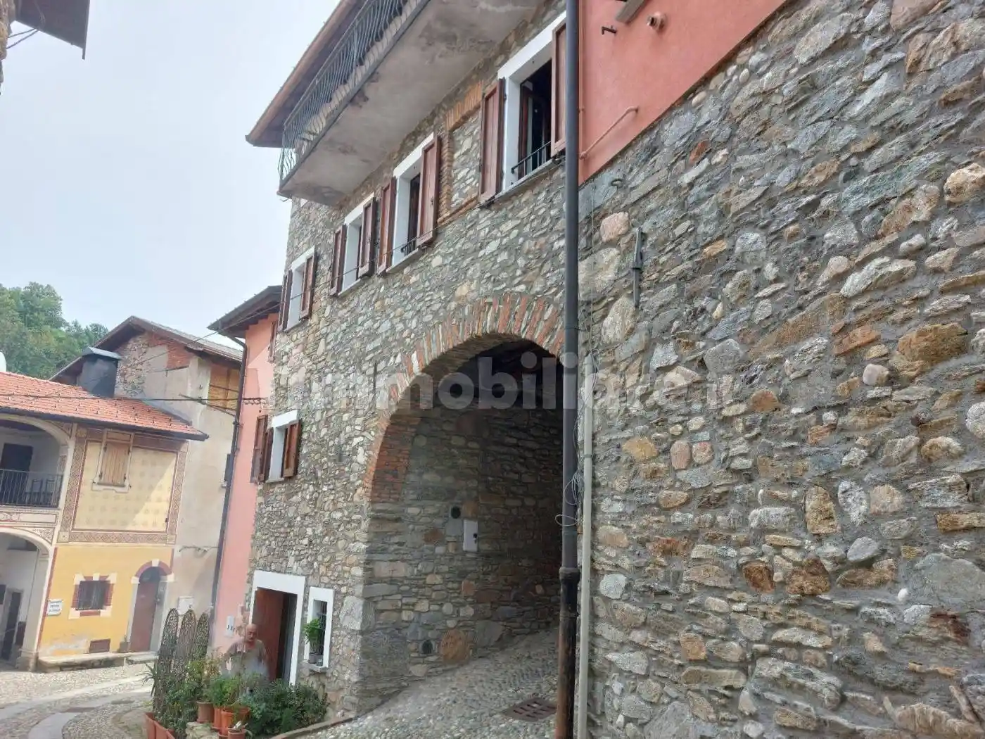 Appartamento in vendita a Valganna