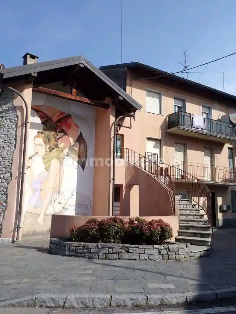 Appartamento in vendita a Brebbia