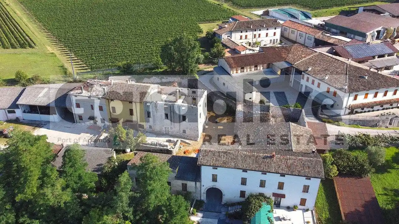 Rustico - Casale in vendita a Pozzolengo