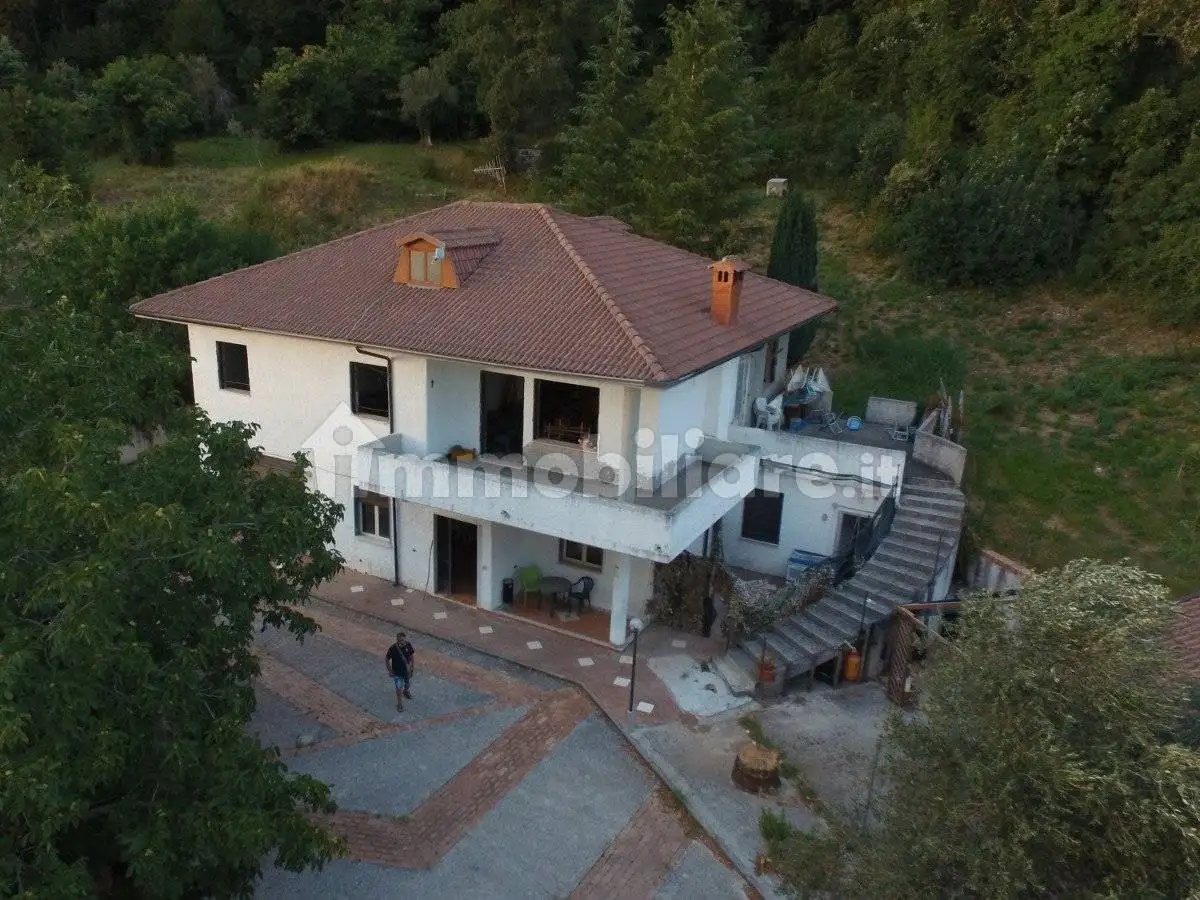 Villa in vendita a Magliano Vetere