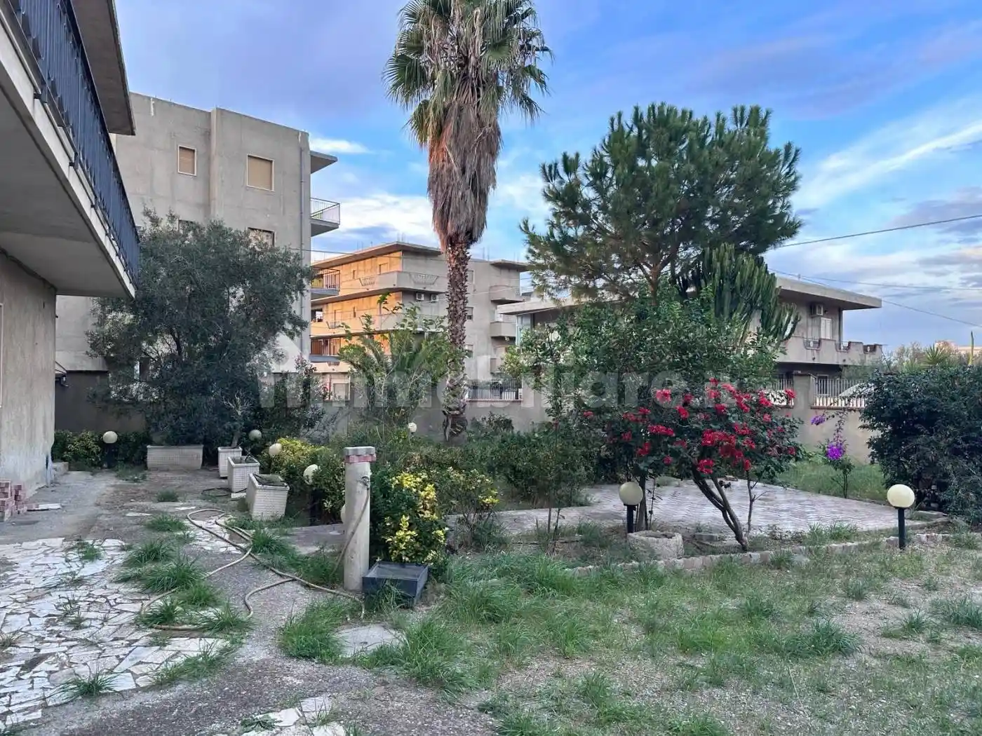 Palazzo - Edificio in vendita a Reggio Calabria