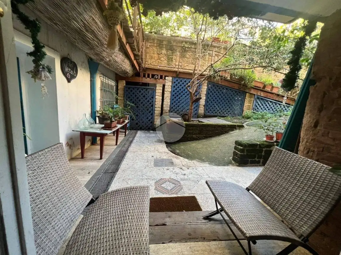 Appartamento in affitto a Napoli