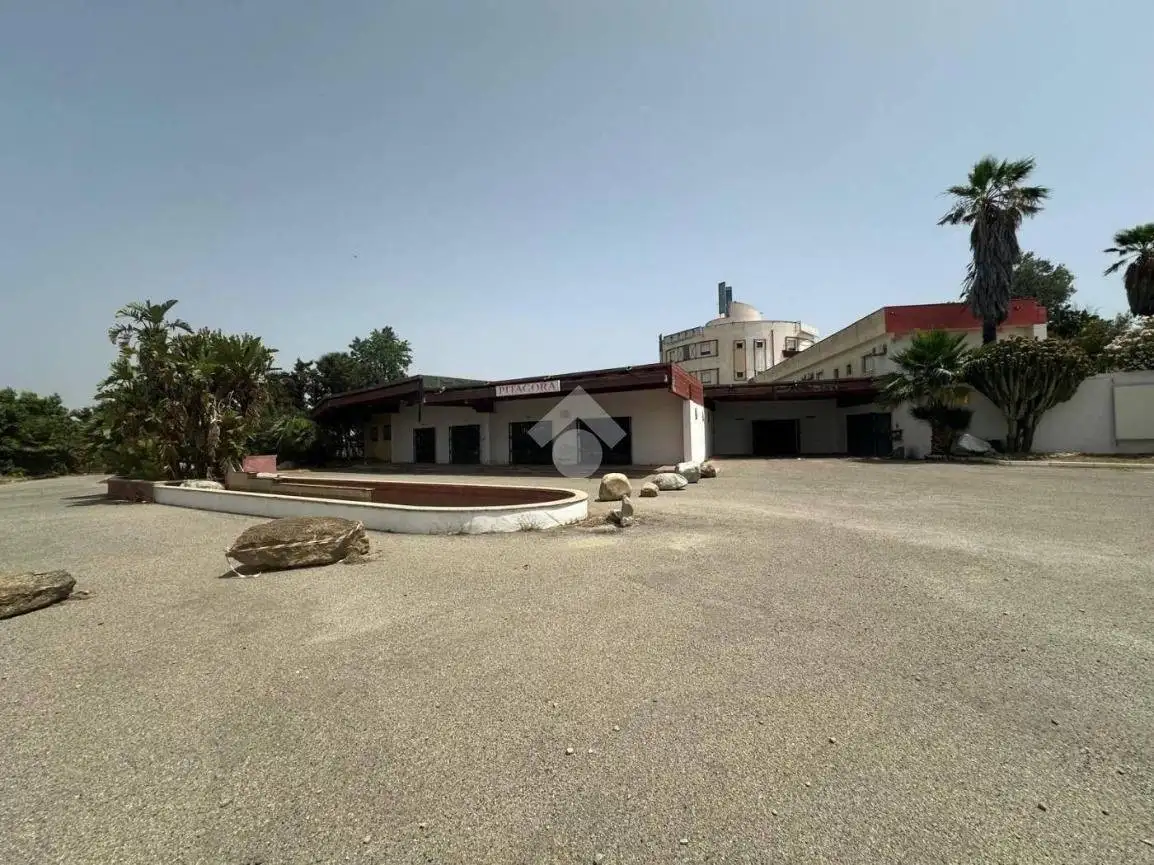 Palazzo - Edificio in vendita a Crotone