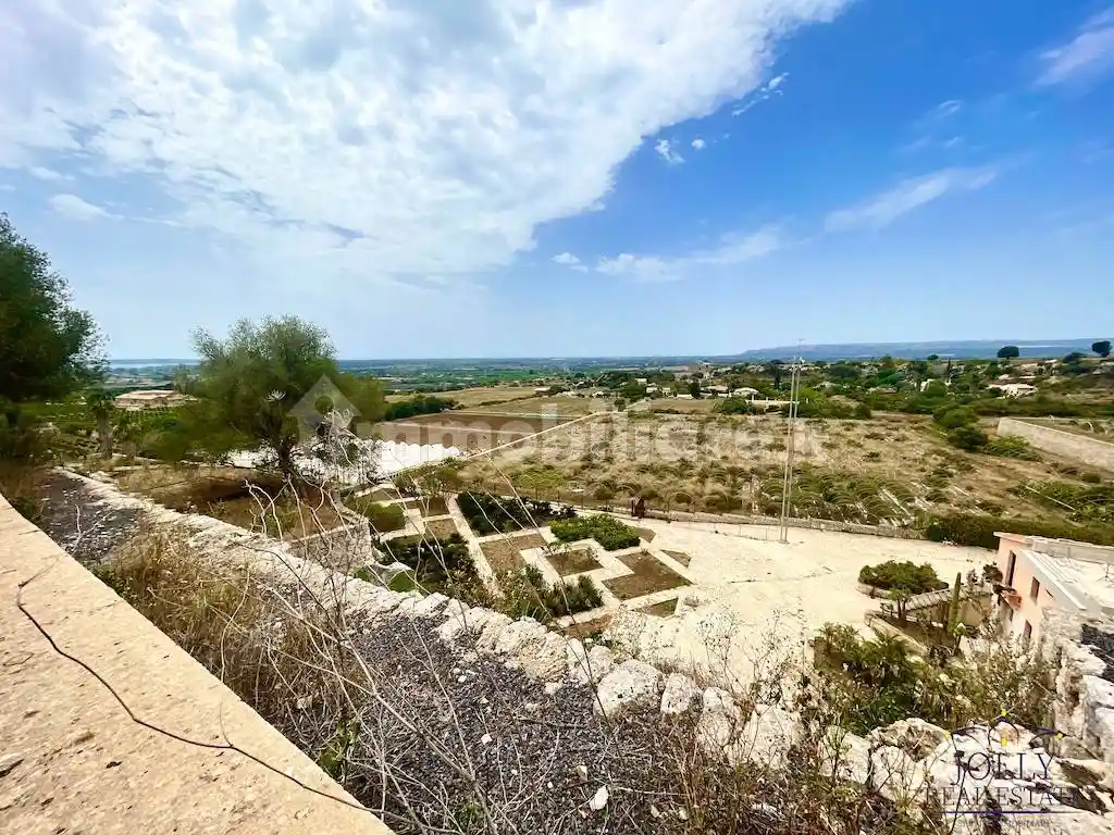 Rustico - Casale in vendita a Siracusa