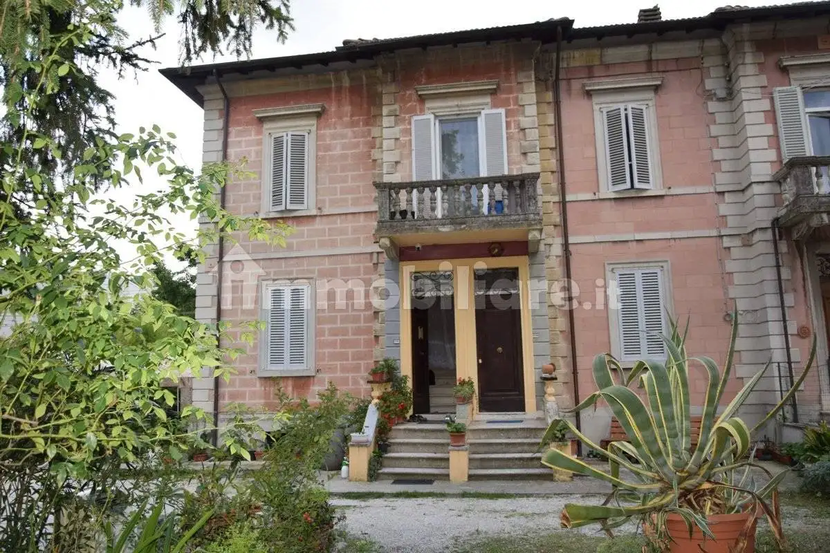 Appartamento in affitto a Foligno