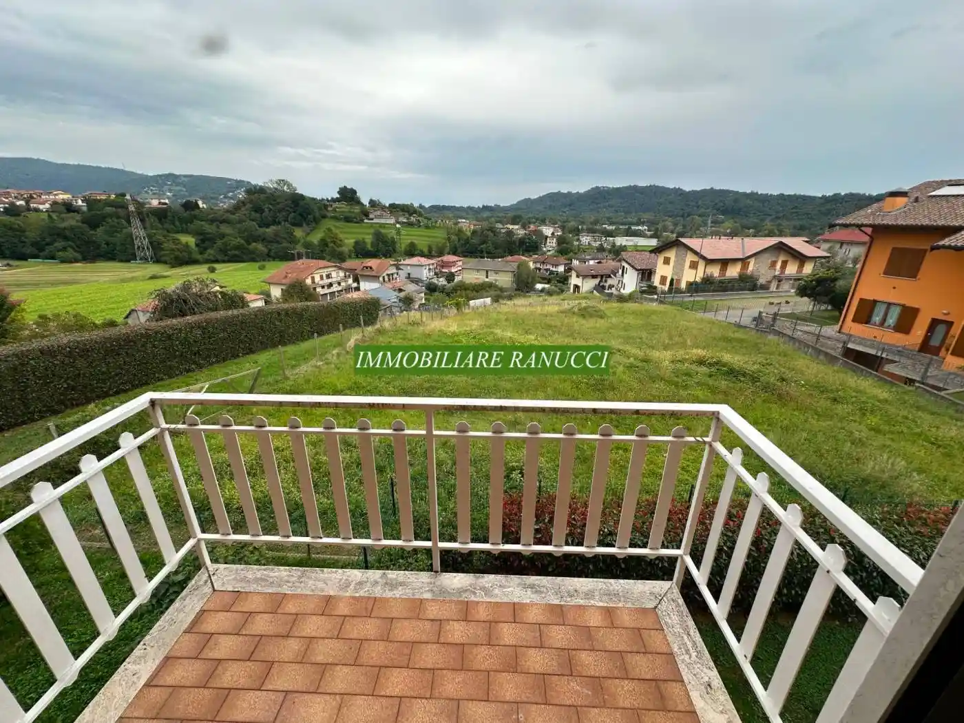 Appartamento in vendita a Almè