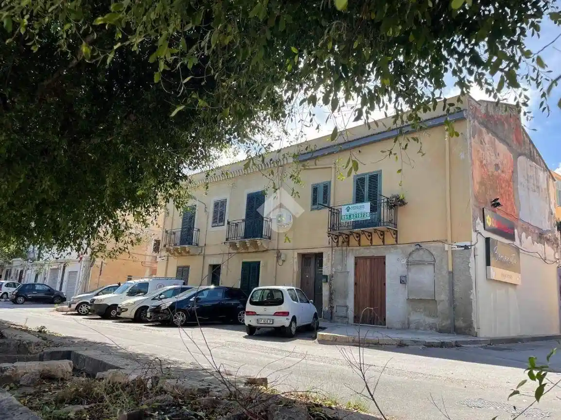 Casa indipendente in vendita a Palermo