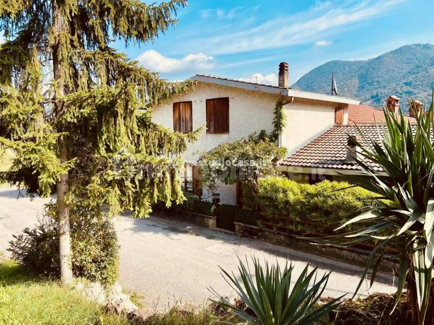 Casa indipendente in vendita a Zogno