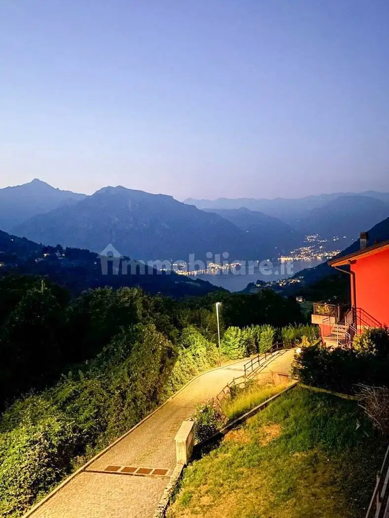 Appartamento in vendita a Laino