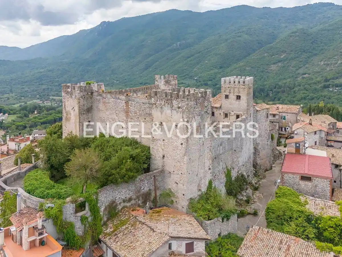Palazzo - Edificio in vendita a Ciciliano