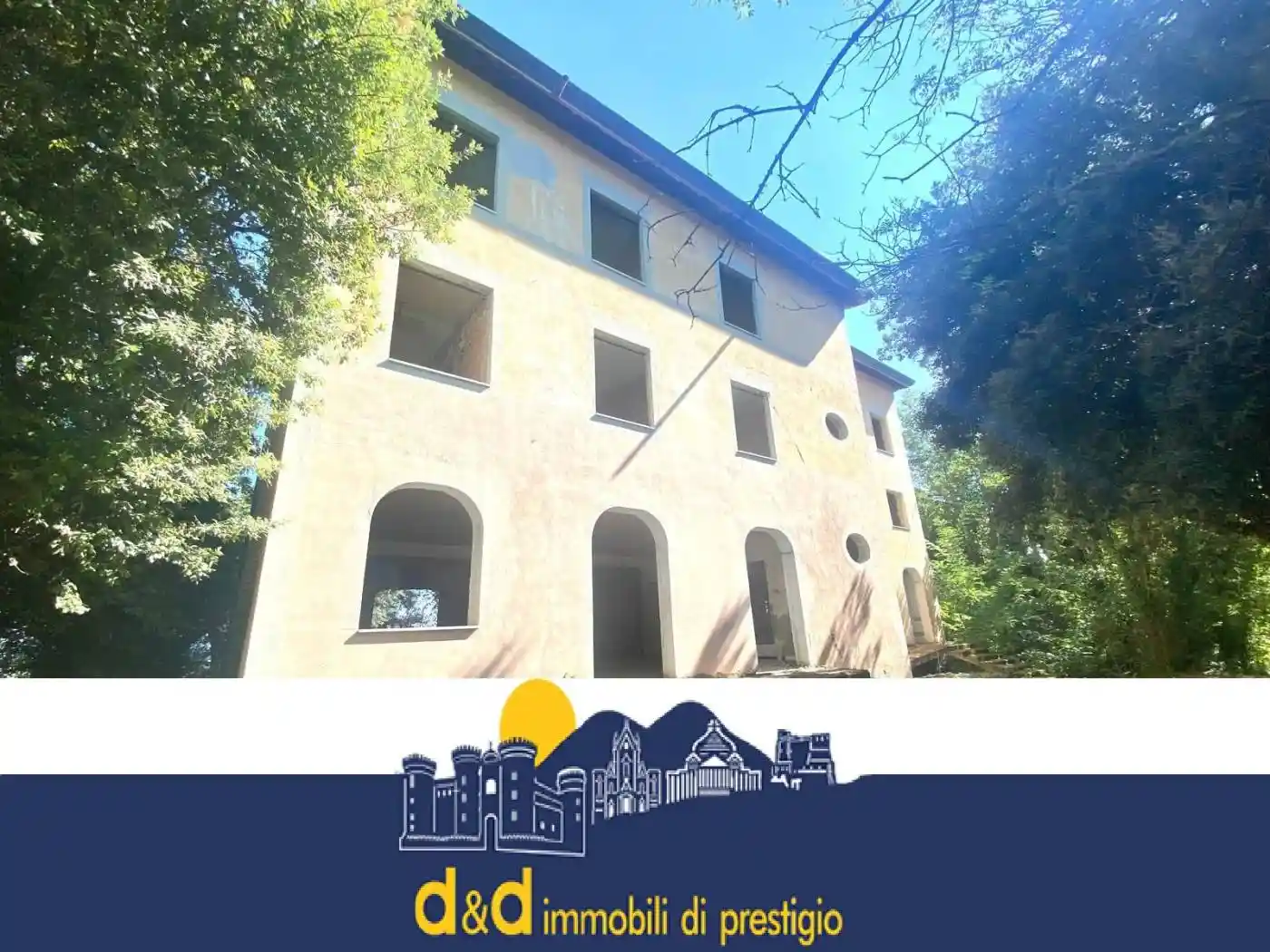 Palazzo - Edificio in vendita a Cetona