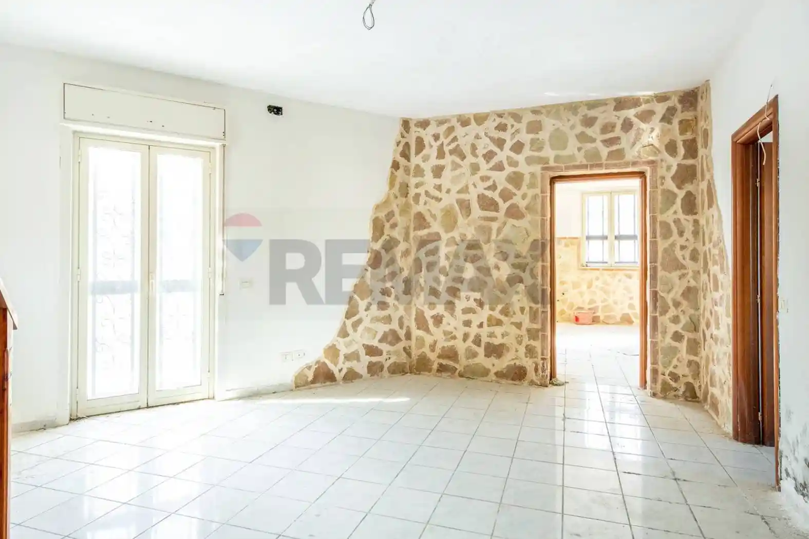 Appartamento in vendita a Aci Castello