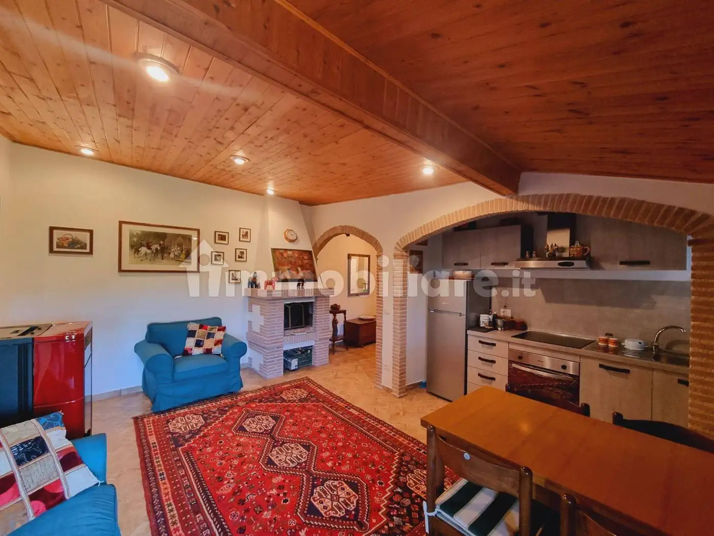 Trilocale piazza Vittorio Emanuele, Centro, Caprarola - foto 2