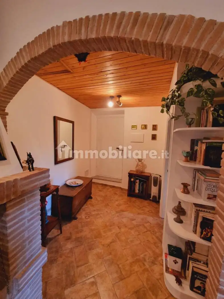 Trilocale piazza Vittorio Emanuele, Centro, Caprarola - foto 4