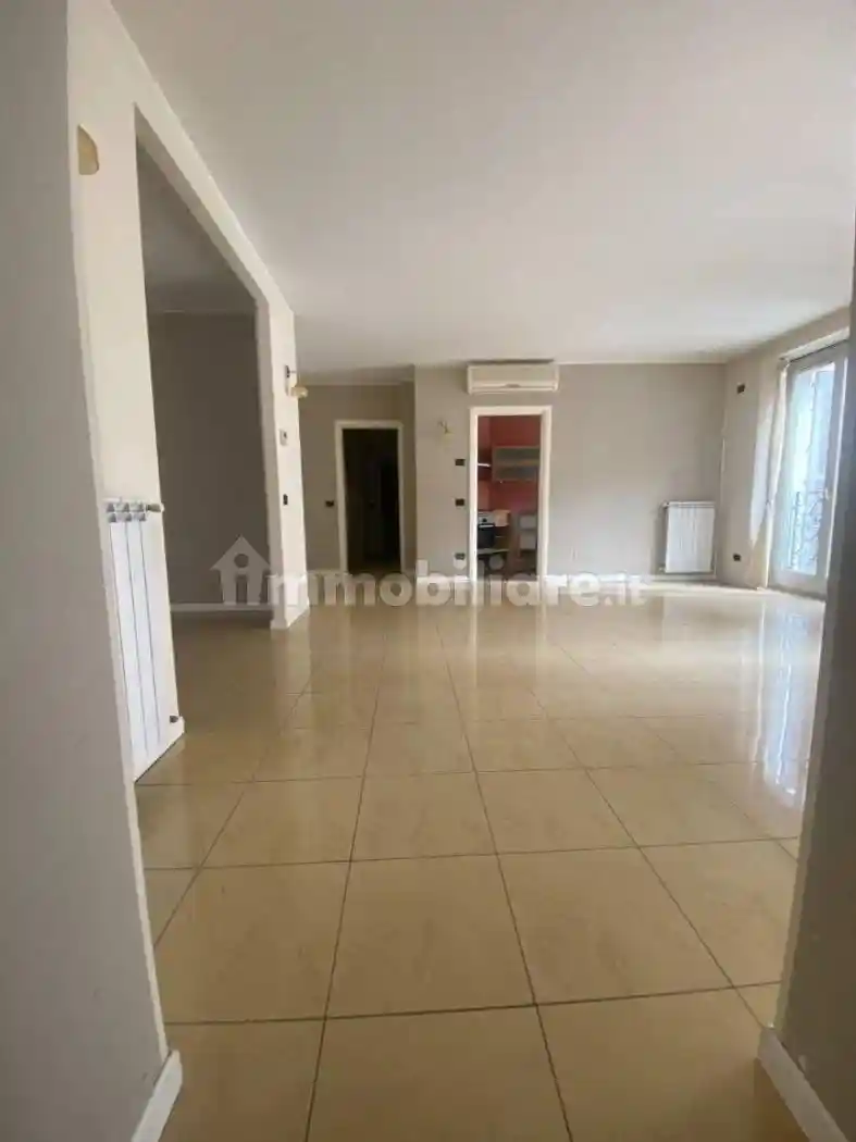 Quadrilocale via Giuseppe Verdi, Centro, Gallarate - foto 2