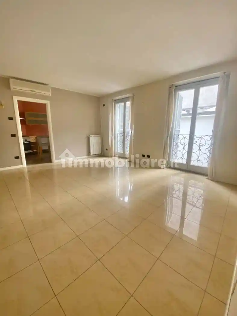 Quadrilocale via Giuseppe Verdi, Centro, Gallarate - foto 3