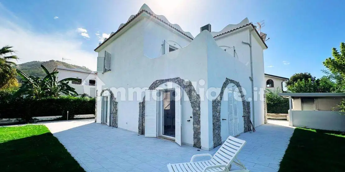 Villa in vendita a Sangineto