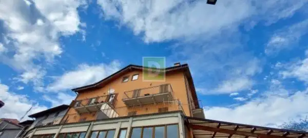 Appartamento in vendita a Andrate