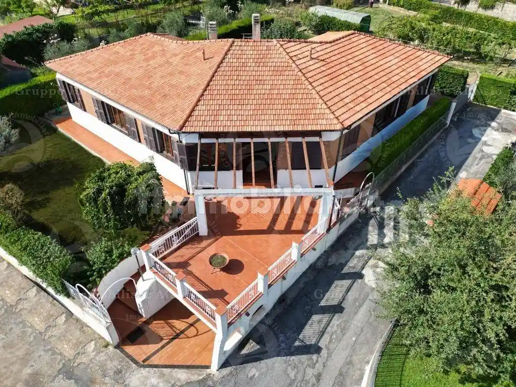 Villa in vendita a Albenga