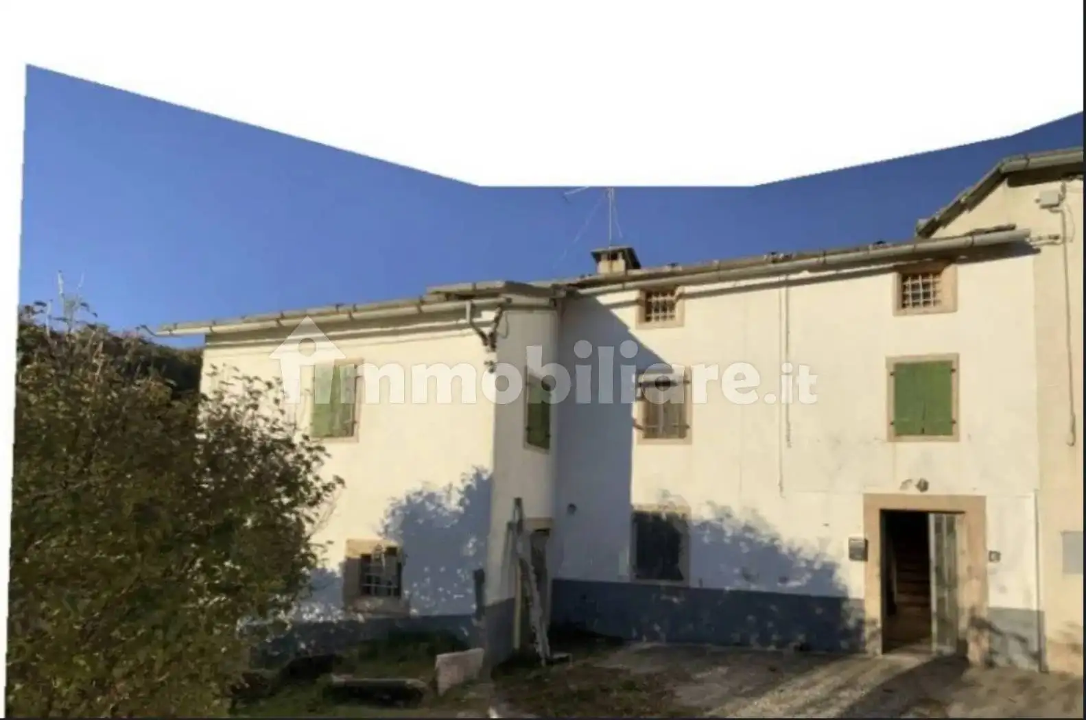 Appartamento in vendita a Erbezzo