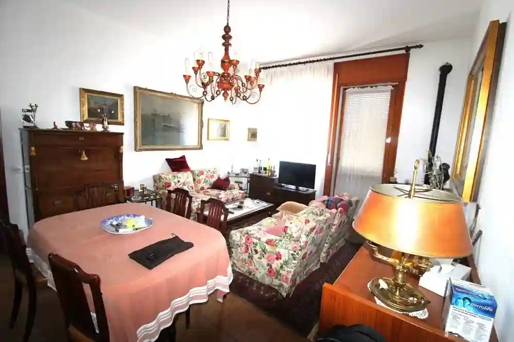 Appartamento in vendita a Lurate Caccivio