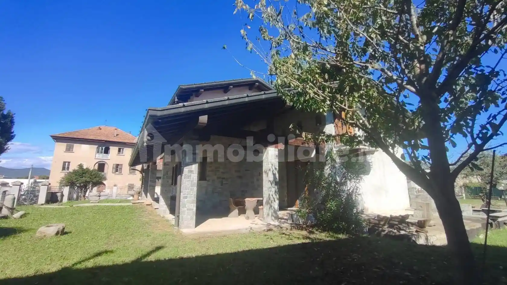 Villa in vendita a Solbiate con Cagno