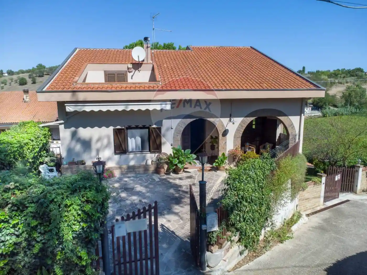 Villa unifamiliare, ottimo stato, 473 m², Pianella - foto 5