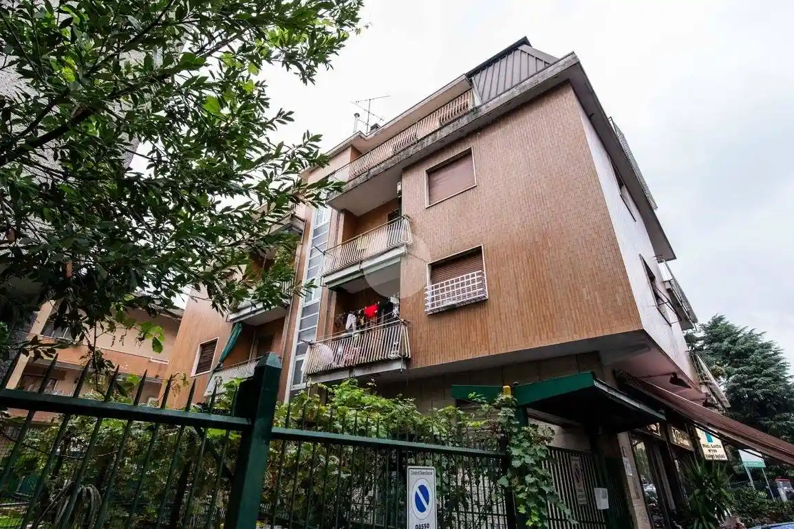 Appartamento in vendita a Cesano Boscone