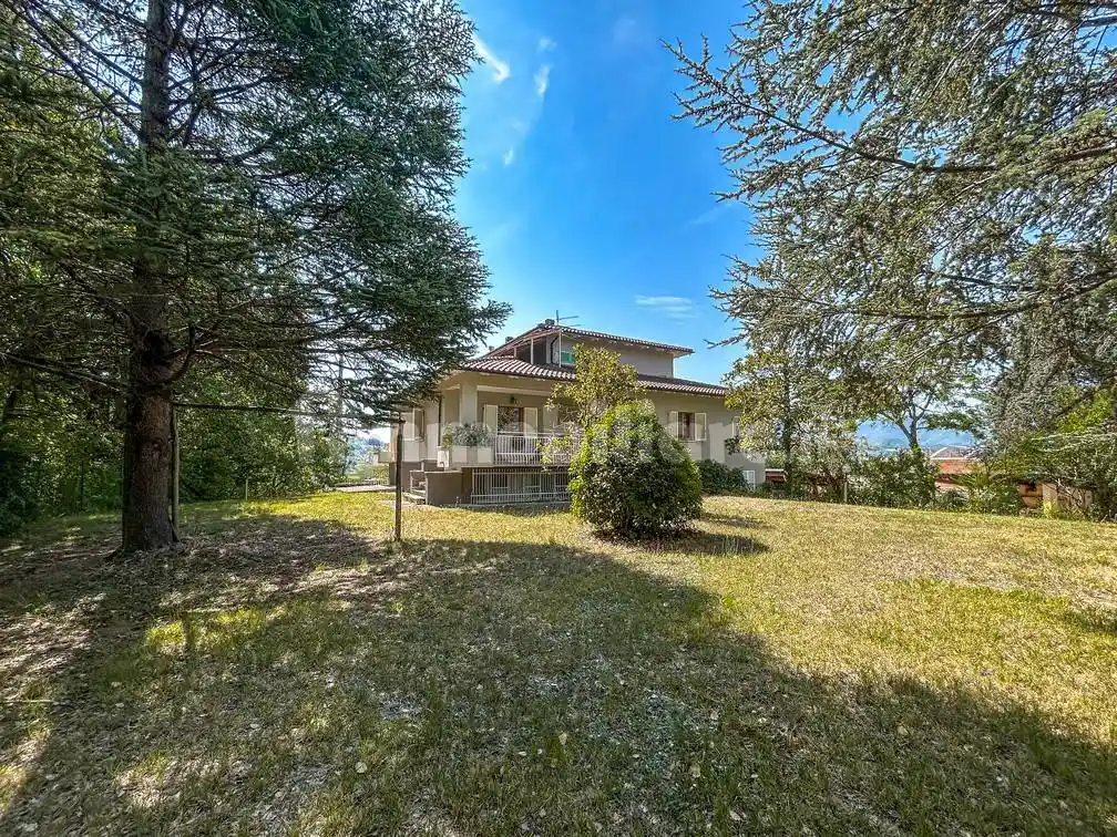 Villa in vendita a Cagli