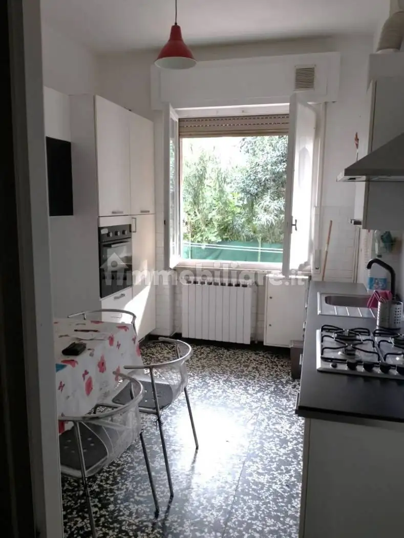 Trilocale buono stato, piano rialzato, Centro, Albisola Superiore - foto 3