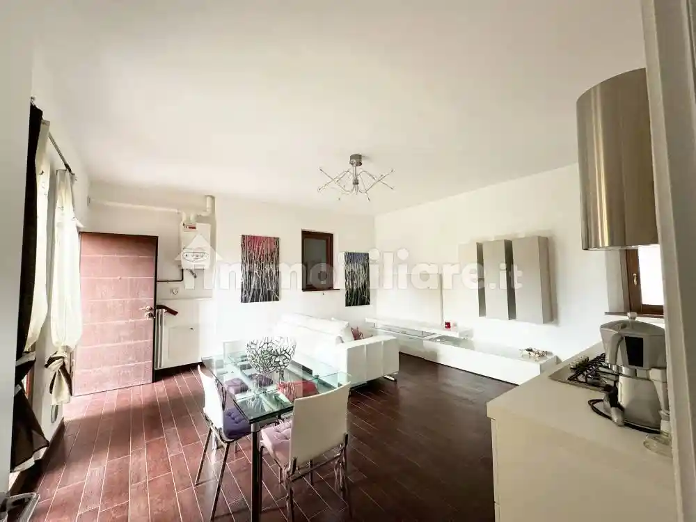 Appartamento in vendita a Massino Visconti