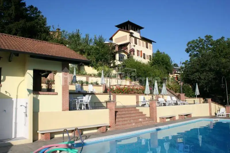 Rustico - Casale in vendita a Rocca d'Arazzo