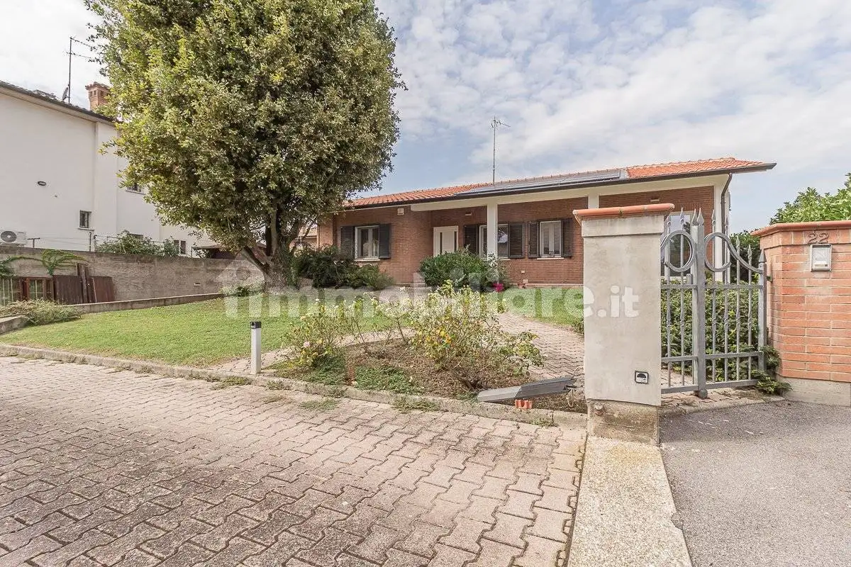 Villa in vendita a Terre del Reno