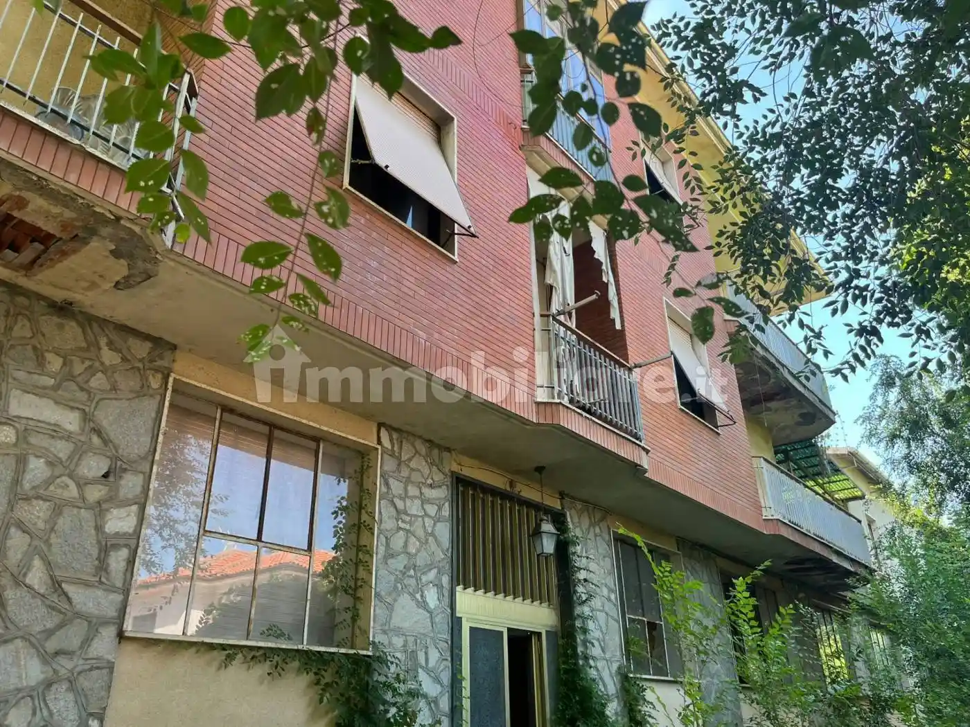 Palazzo - Edificio in vendita a Nizza Monferrato