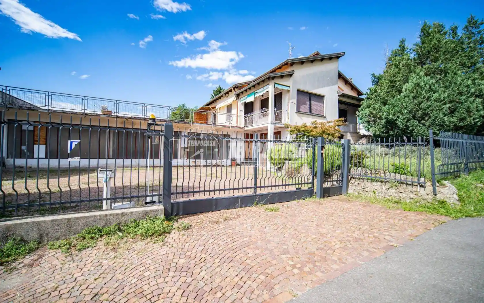 Villa in vendita a Oggiona con Santo Stefano