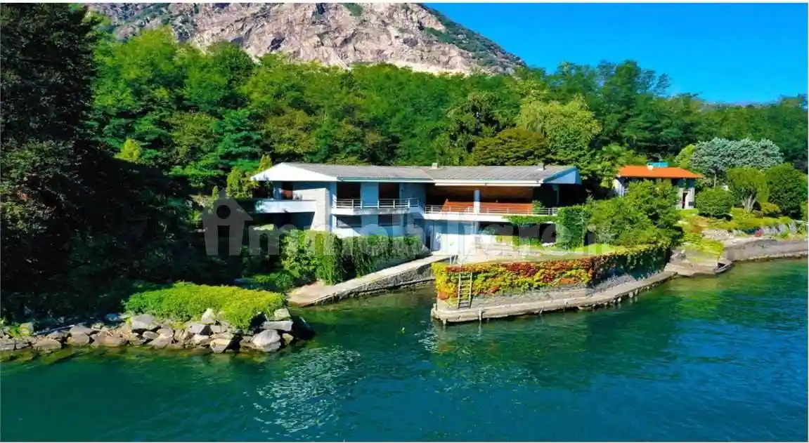 Villa in vendita a Baveno