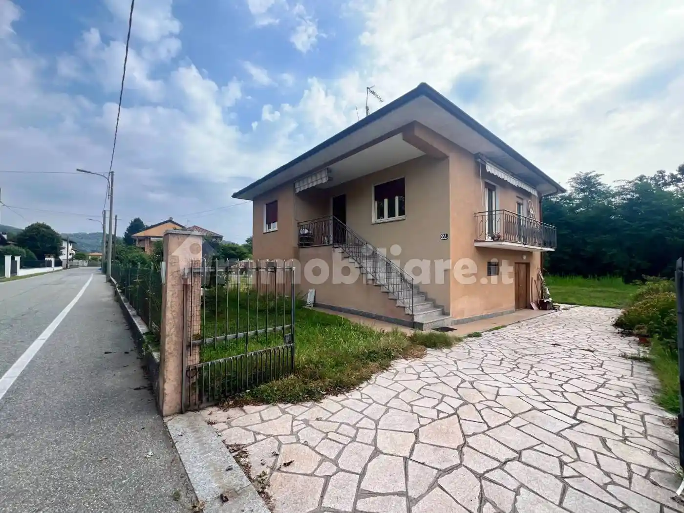 Villa in vendita a Oleggio Castello