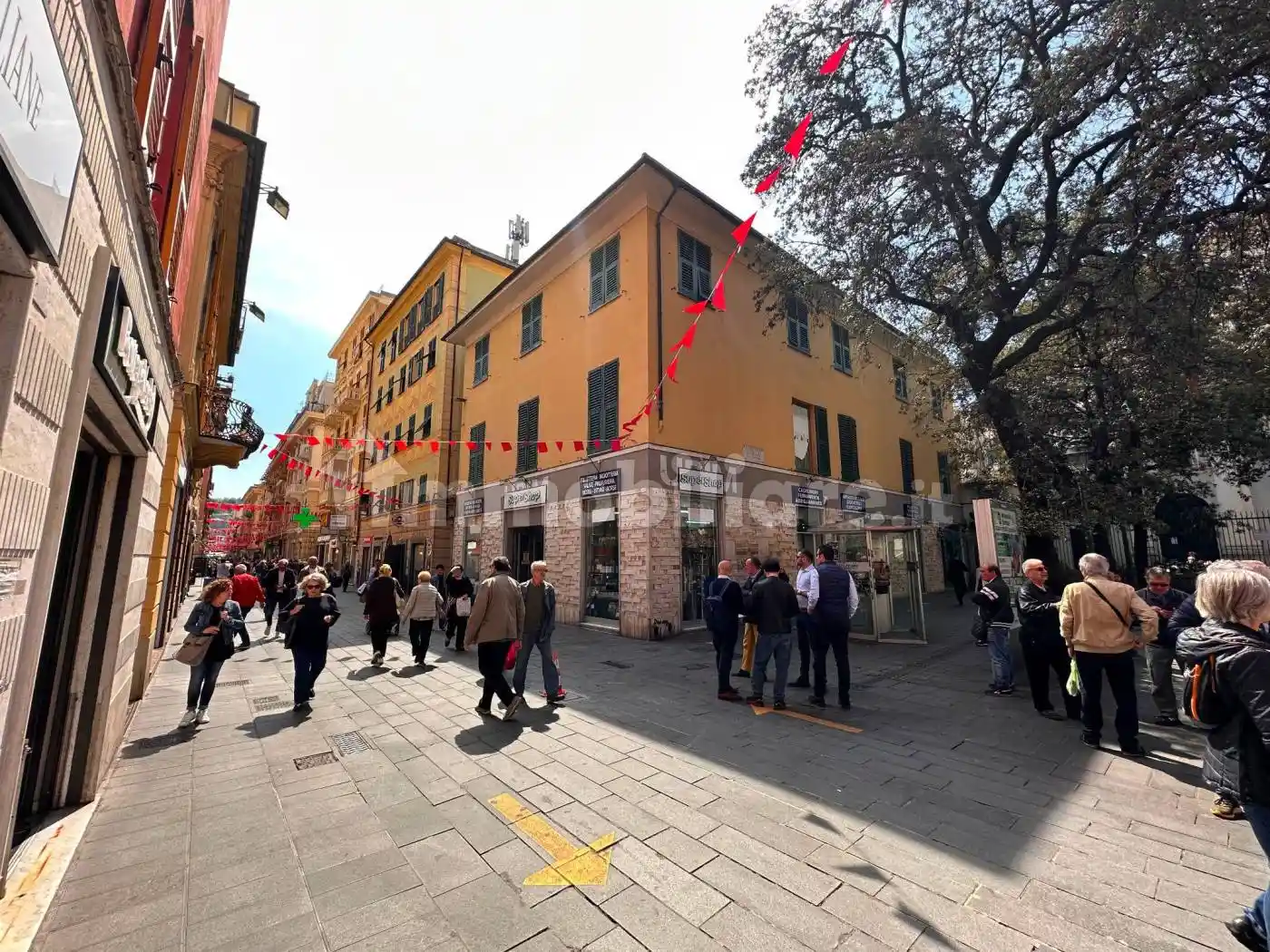 Palazzo - Edificio in vendita a Genova