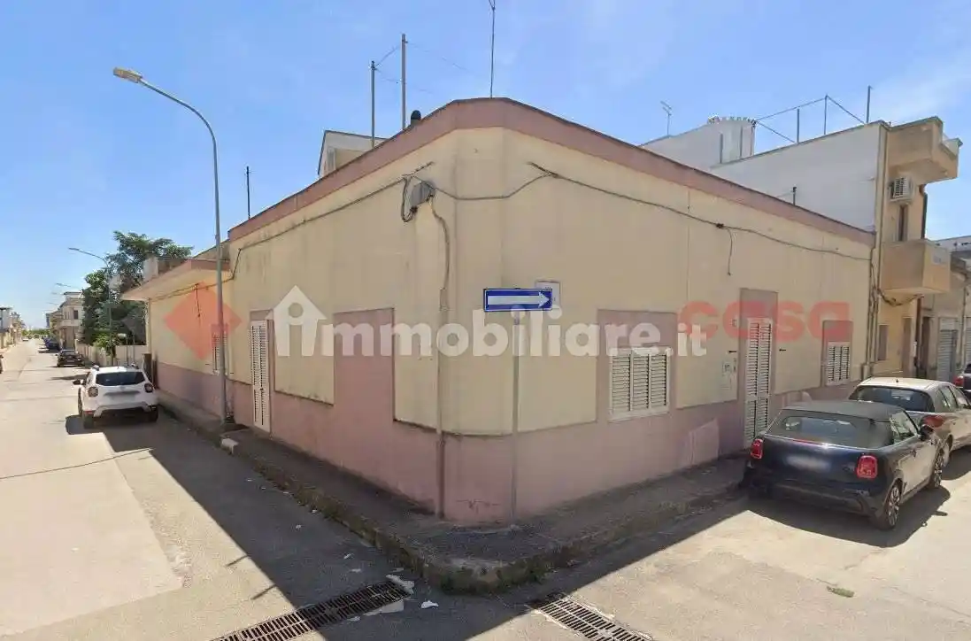 Casa indipendente in vendita a Sava