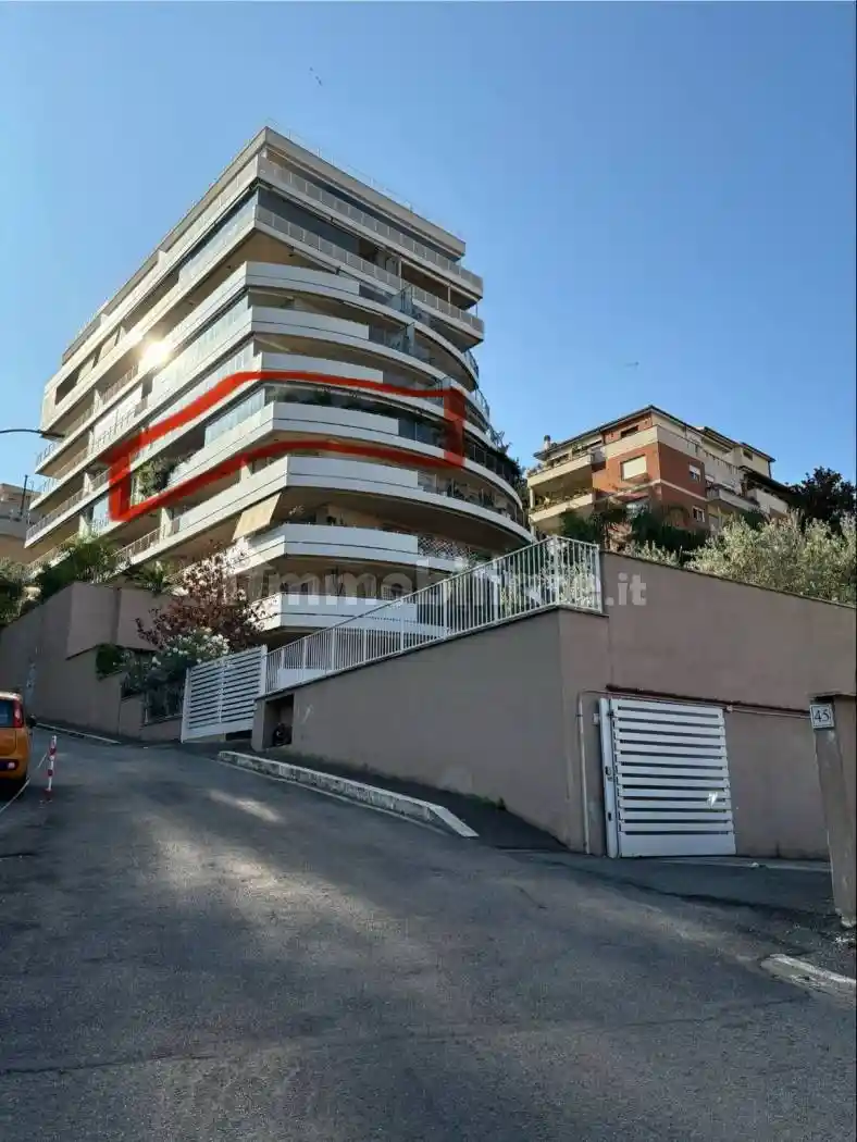 Appartamento in vendita a Roma