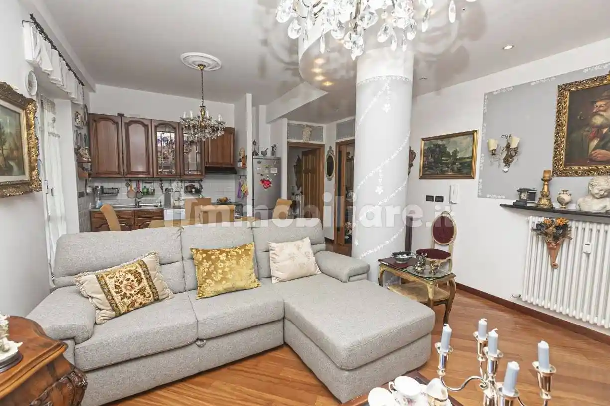 Appartamento in vendita a Campomorone