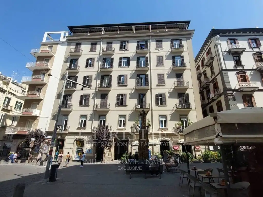 Appartamento in vendita a Napoli