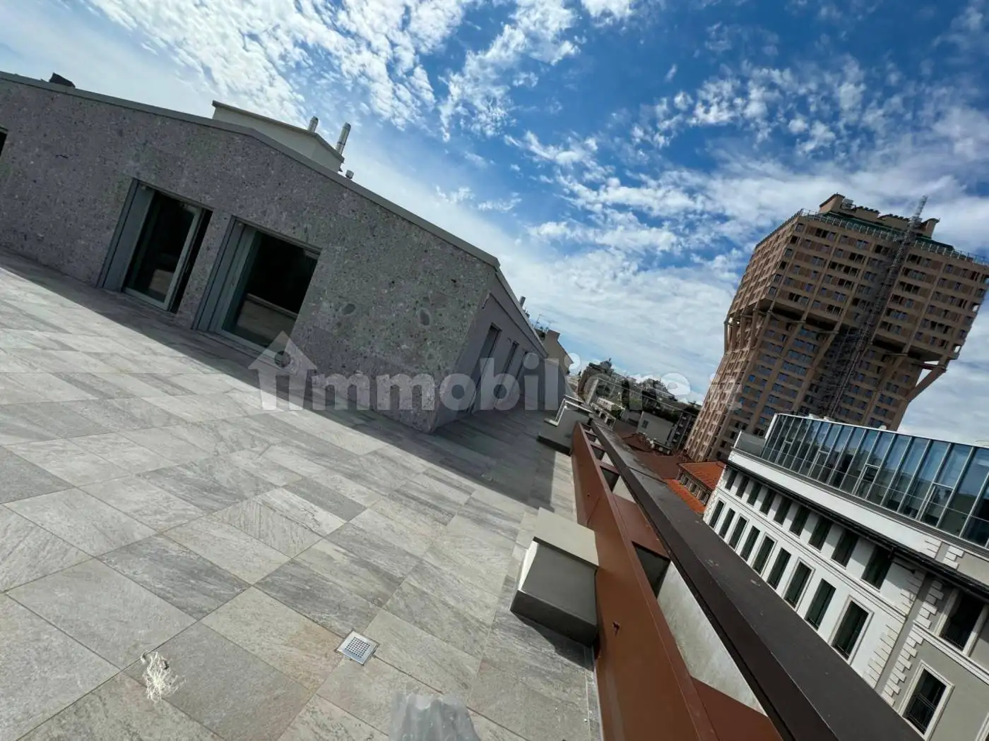 Penthouse - Attic in vendita a Milan