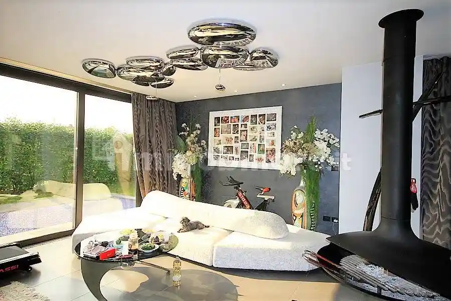 Villa in vendita a Misano Adriatico