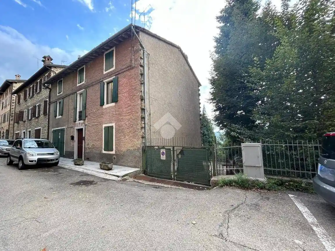 Casa indipendente in vendita a Serramazzoni