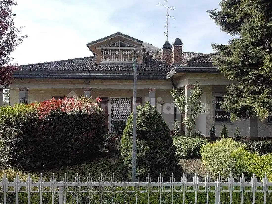 Villa in vendita a Carpi
